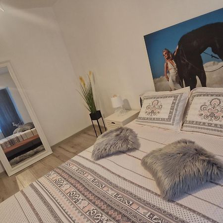 Apartament De Lux Craiova Luaran gambar